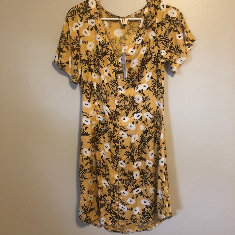 NWT Roxy button down dress